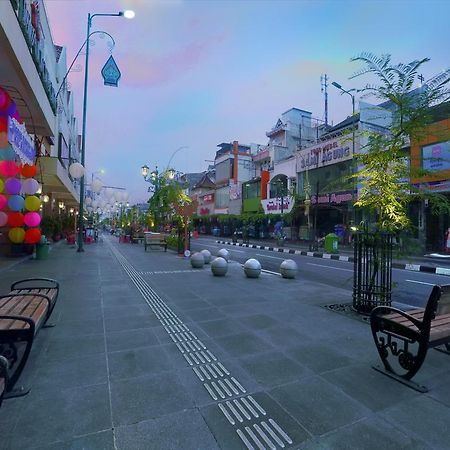 Favehotel Malioboro - Джокьякарта Экстерьер фото